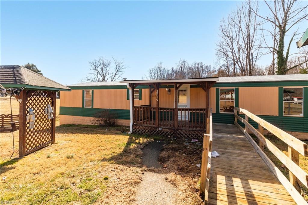 3859 Volunteer Road Pinnacle, NC 27043 - Photo 4 of 29