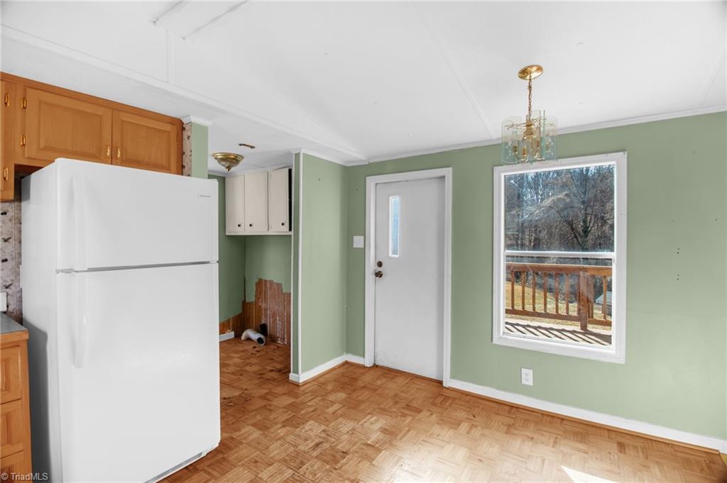 3859 Volunteer Road Pinnacle, NC 27043 - Photo 10 of 29