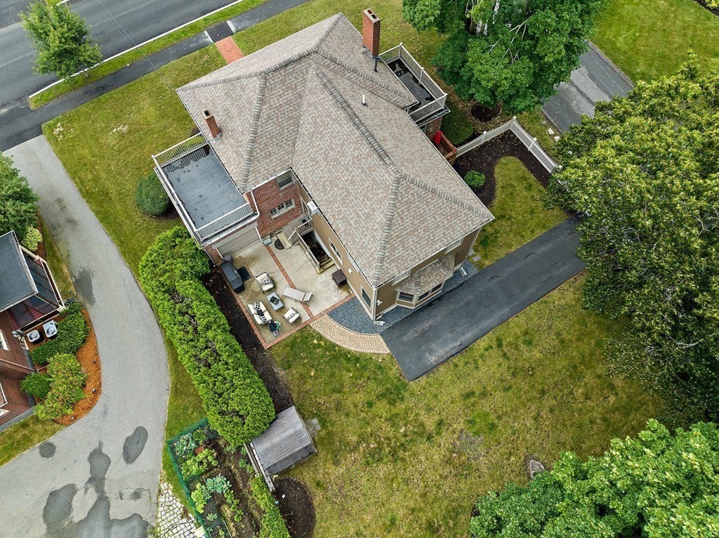 145 Hawthorn Road Braintree, MA 02184 - Photo 3 of 40 Gallery Image 3