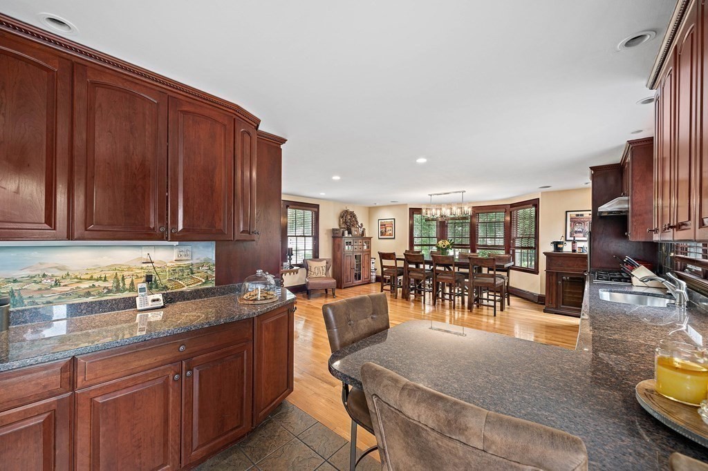 145 Hawthorn Road Braintree, MA 02184 - Photo 5 of 40 Gallery Image 5