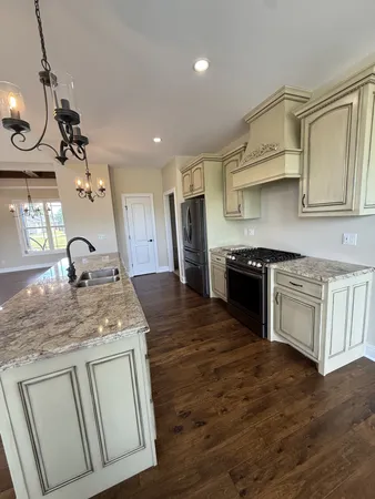 $525,000 | 702 Parker Lane, Lafayette, TN 37083