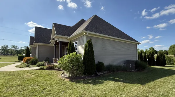 $525,000 | 702 Parker Lane, Lafayette, TN 37083