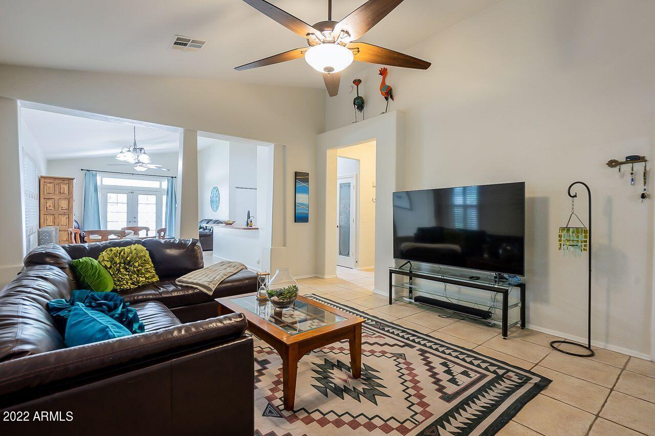 4110 West Vineyard Road Phoenix, AZ 85041 - Photo 12 of 39 Gallery Image 12