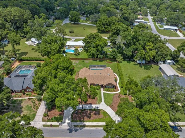 $700,000 | 2811 Southeast 14th Street, Ocala, FL 34471