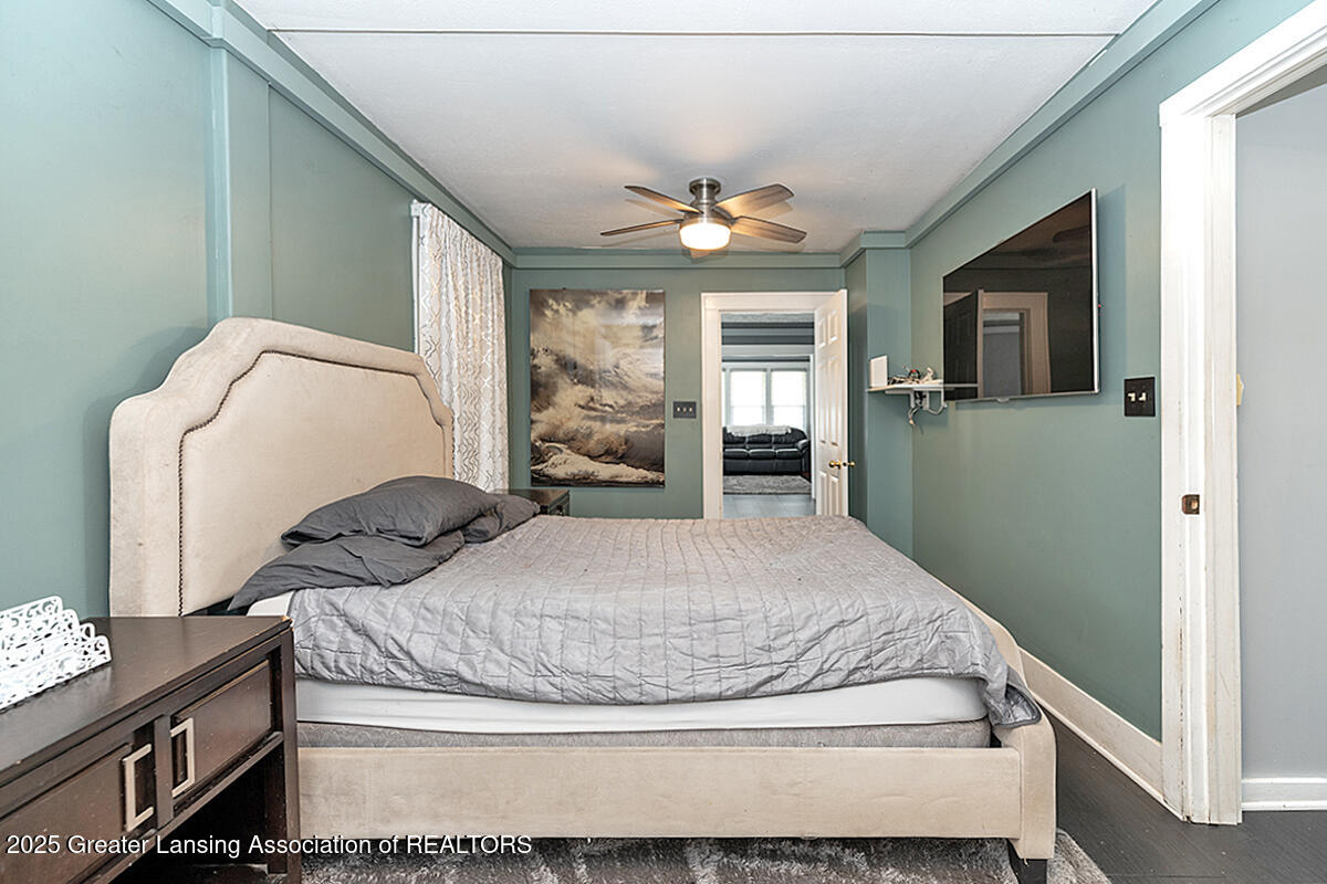 1642 Coolidge Road East Lansing, MI 48823 - Photo 12 of 23 11