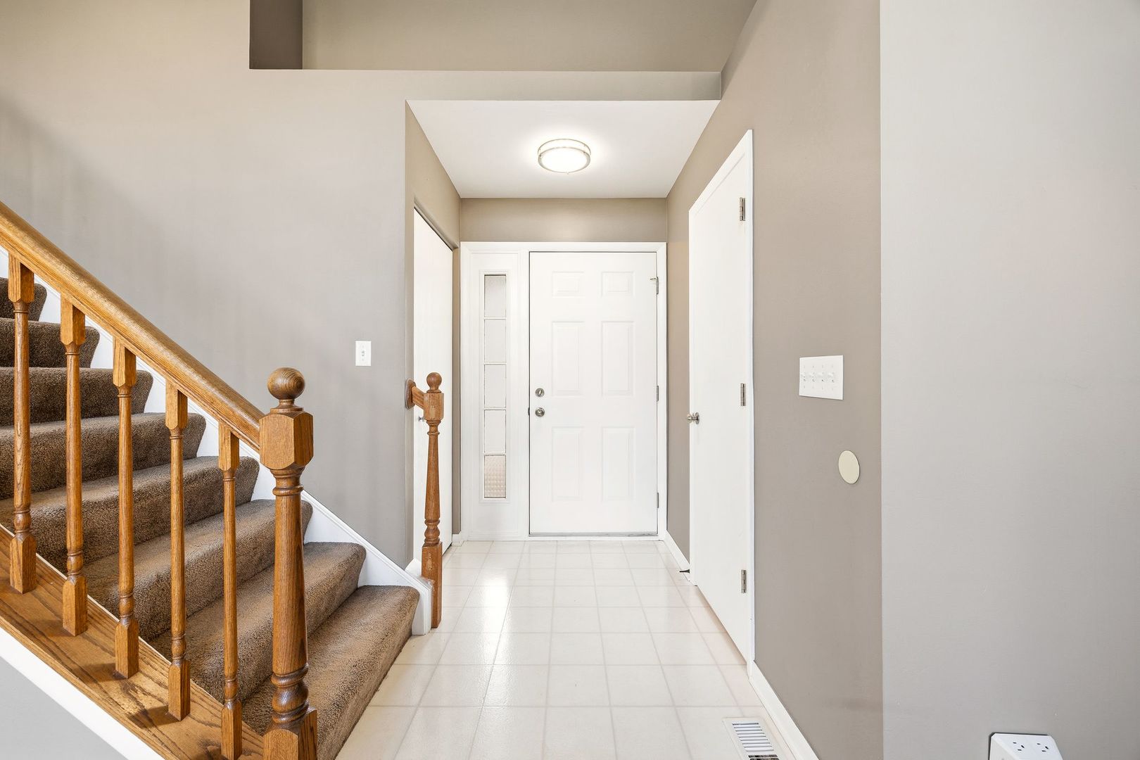 5 Longview Court South Elgin, IL 60177 - Photo 3 of 30