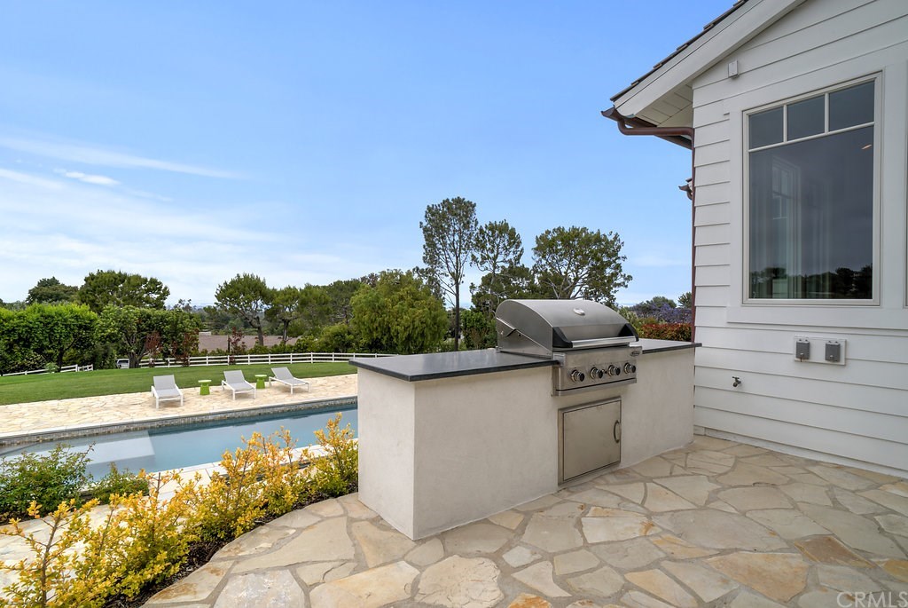 2 Middleridge Lane South Rolling Hills, CA 90274 - Photo 8 of 25