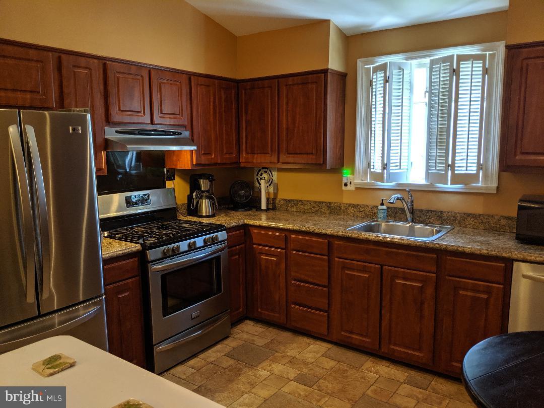 3635 Chesterfield Road Philadelphia, PA 19114 - Photo 6 of 19 Gallery Image 6