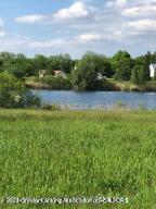 705 Landbridge Perry, MI 48872 - Photo 3 of 5 vl lake closeup