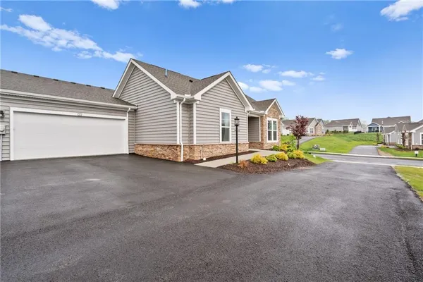 $449,000 | 151 Village Lane, Finleyville, PA 15332