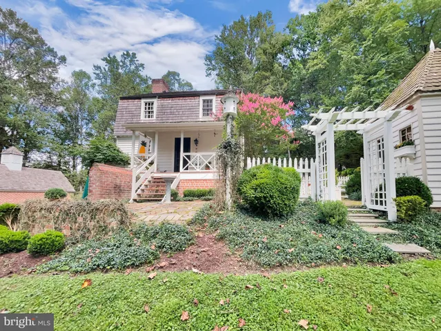 $799,000 | 1108 South Barbara Drive, Alburtis, PA 18011