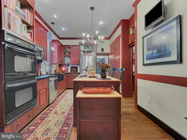 $799,000 | 1108 South Barbara Drive, Alburtis, PA 18011