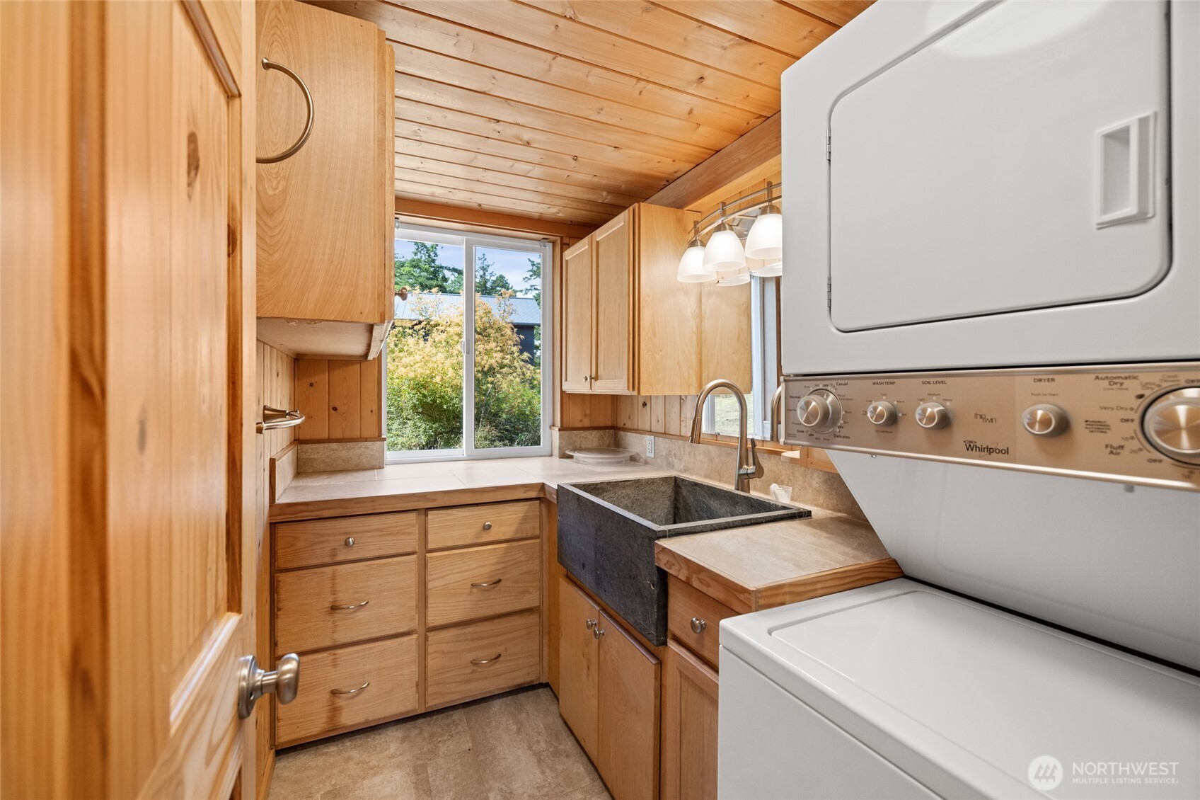 437 Sunrise Road Lopez Island, WA 98261 - Photo 13 of 39