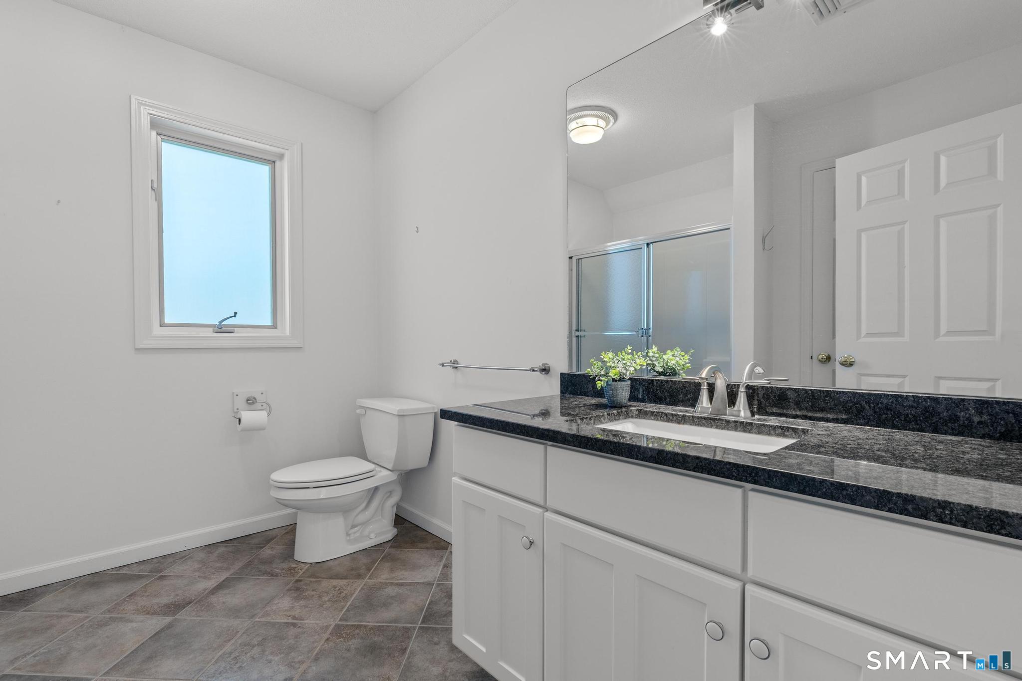 68 Deep Brook Harbor, Unit 68 Suffield, CT 06078 - Photo 34 of 40 Second floor full bathroom.