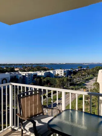 $4,000 | 3540 South Ocean Boulevard, South Palm Beach, FL 33480