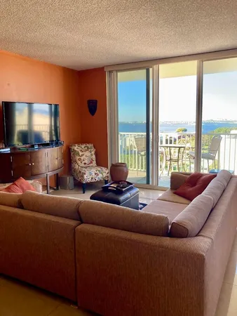 $4,000 | 3540 South Ocean Boulevard, South Palm Beach, FL 33480