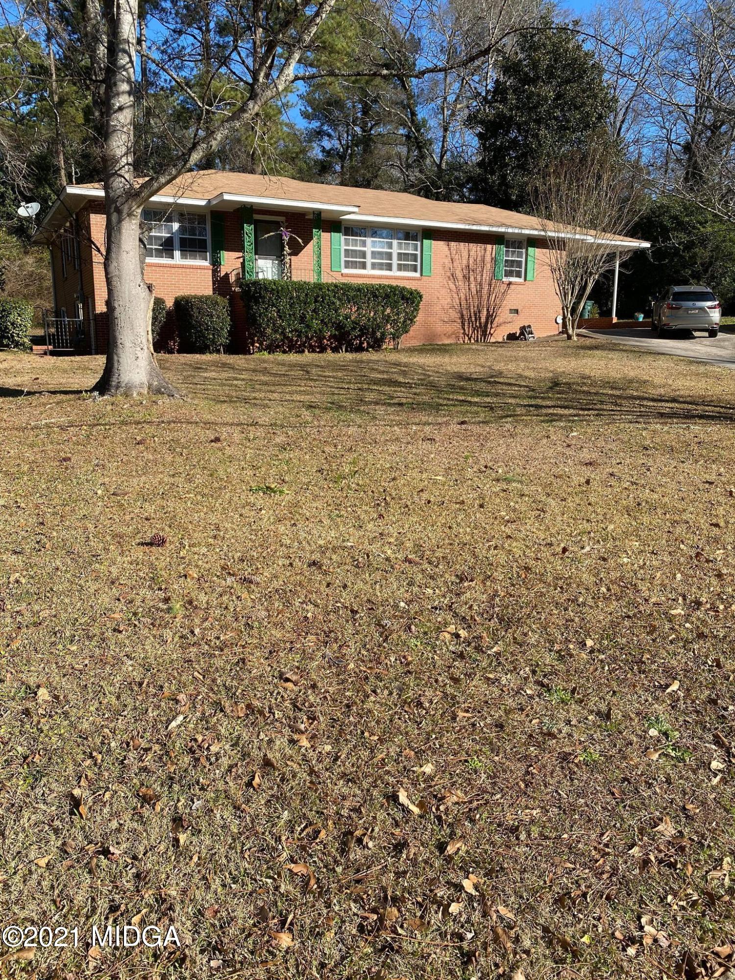 1046 Newport Road Macon, GA 31210 - Photo 2 of 25 145760260_424212002227689_64972791956646