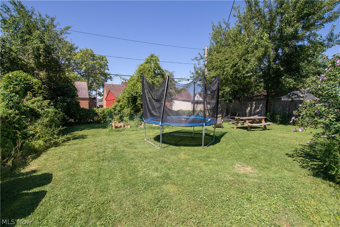 3806 Highland Road Cleveland, OH 44111 - Photo 32 of 35 Gallery Image 32