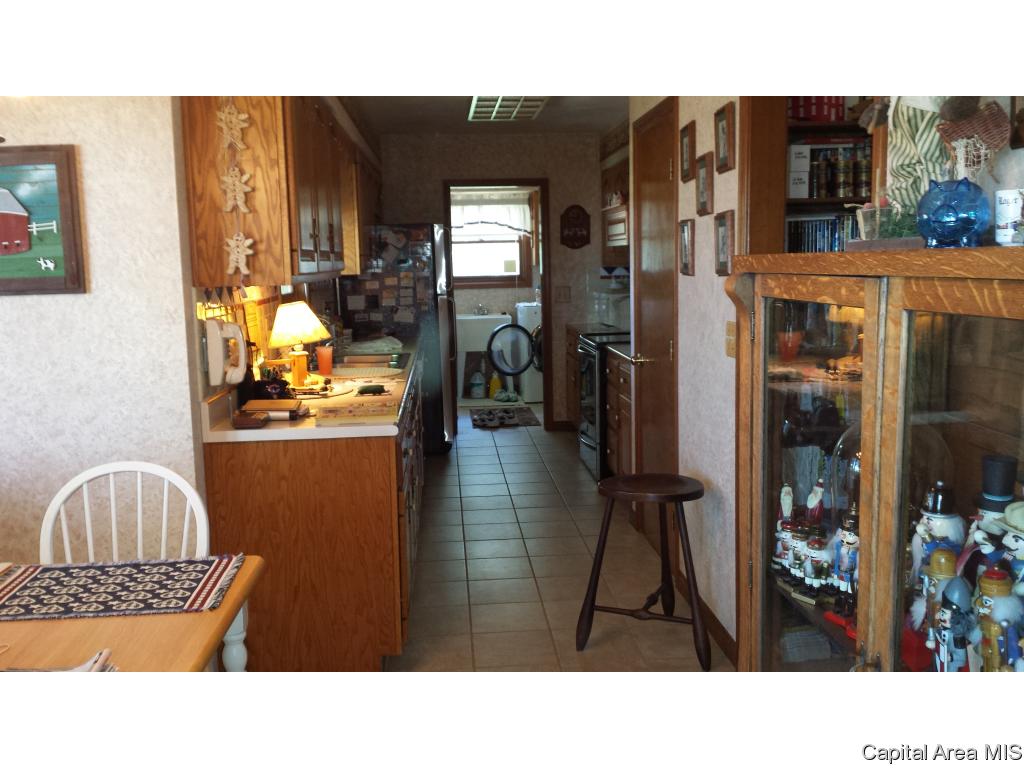 6811 Rentshler Road Rochester, IL 62563 - Photo 12 of 18 Gallery Image 12