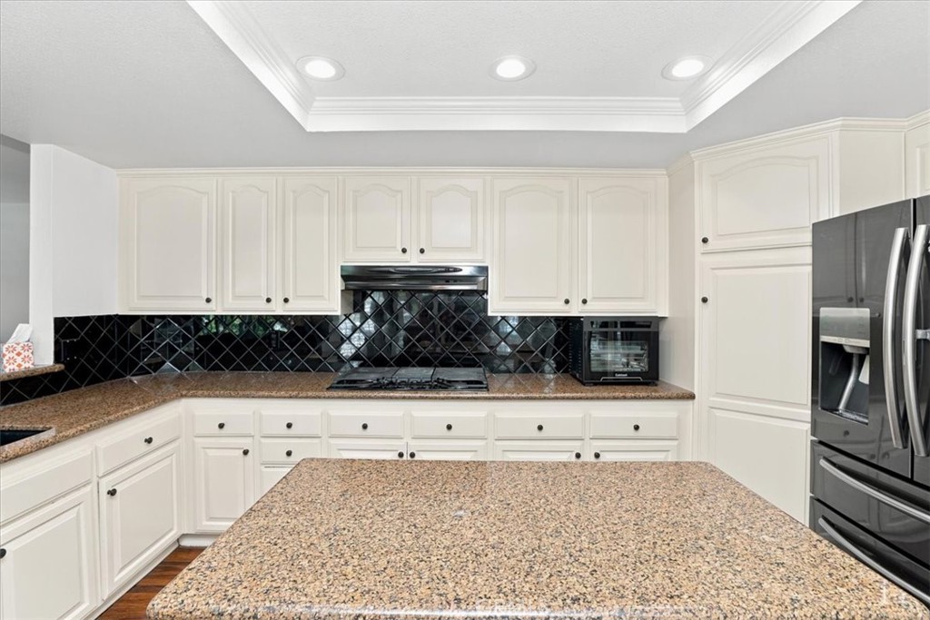 7024 Roddick Drive Highland, CA 92346 - Photo 21 of 75