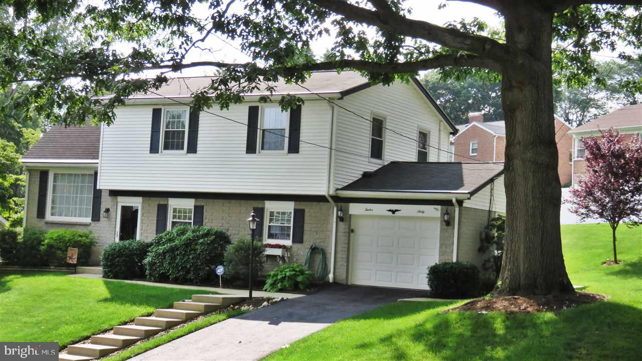 1260 Toann Road York, PA 17403 - Photo 1 of 24 Gallery Image 1