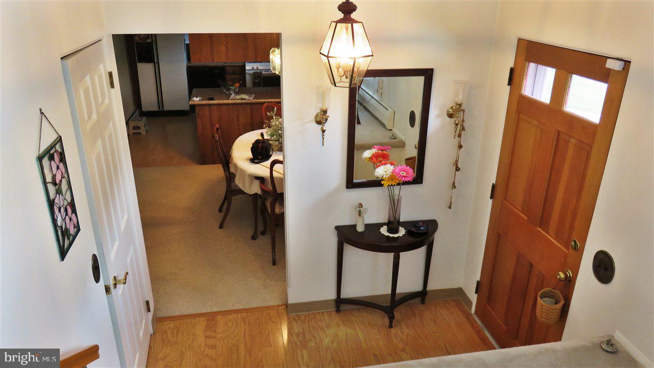 1260 Toann Road York, PA 17403 - Photo 3 of 24 Gallery Image 3