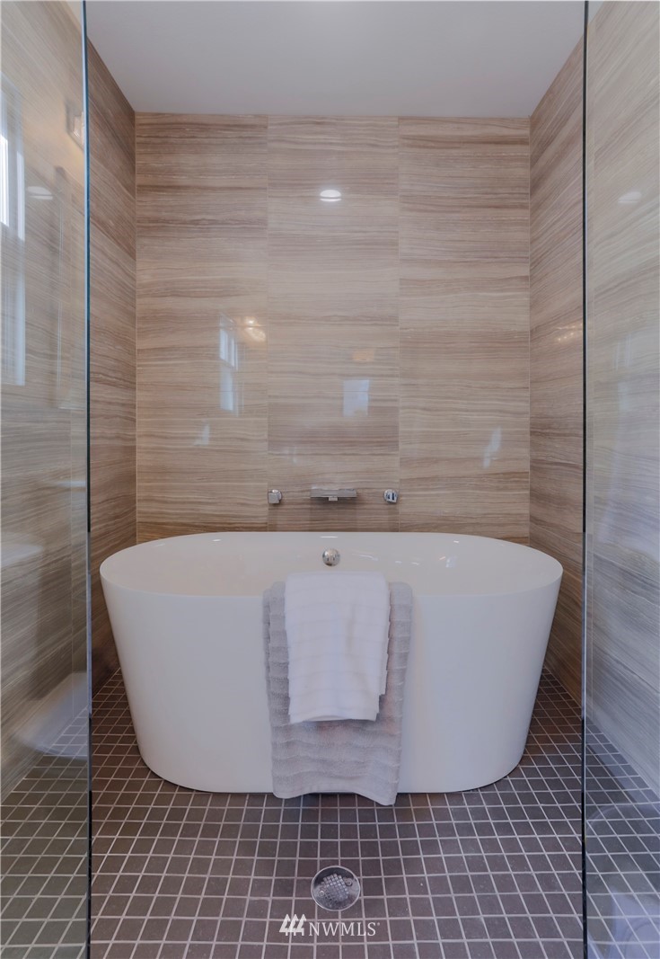 516 North 84th Street Seattle, WA 98103 - Photo 14 of 25