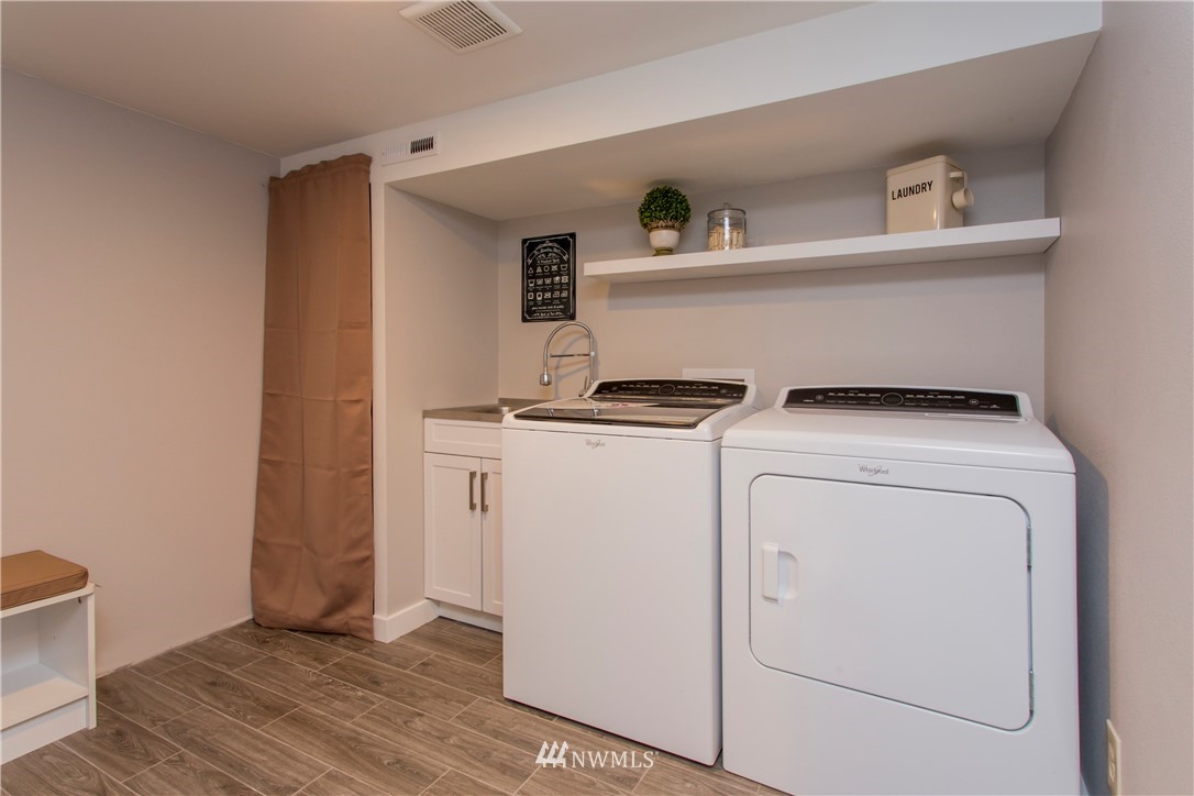 516 North 84th Street Seattle, WA 98103 - Photo 16 of 25