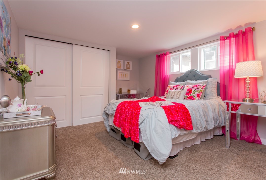 516 North 84th Street Seattle, WA 98103 - Photo 19 of 25