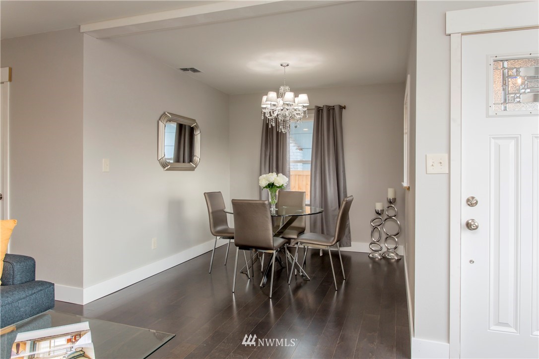 516 North 84th Street Seattle, WA 98103 - Photo 4 of 25