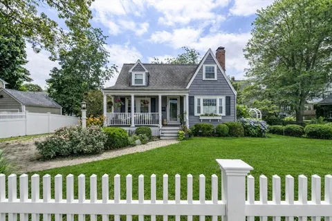 $965,000 | 148 Furnace Brook Parkway, Quincy, MA 02169