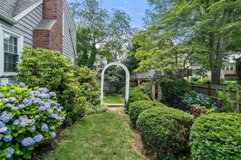 $965,000 | 148 Furnace Brook Parkway, Quincy, MA 02169
