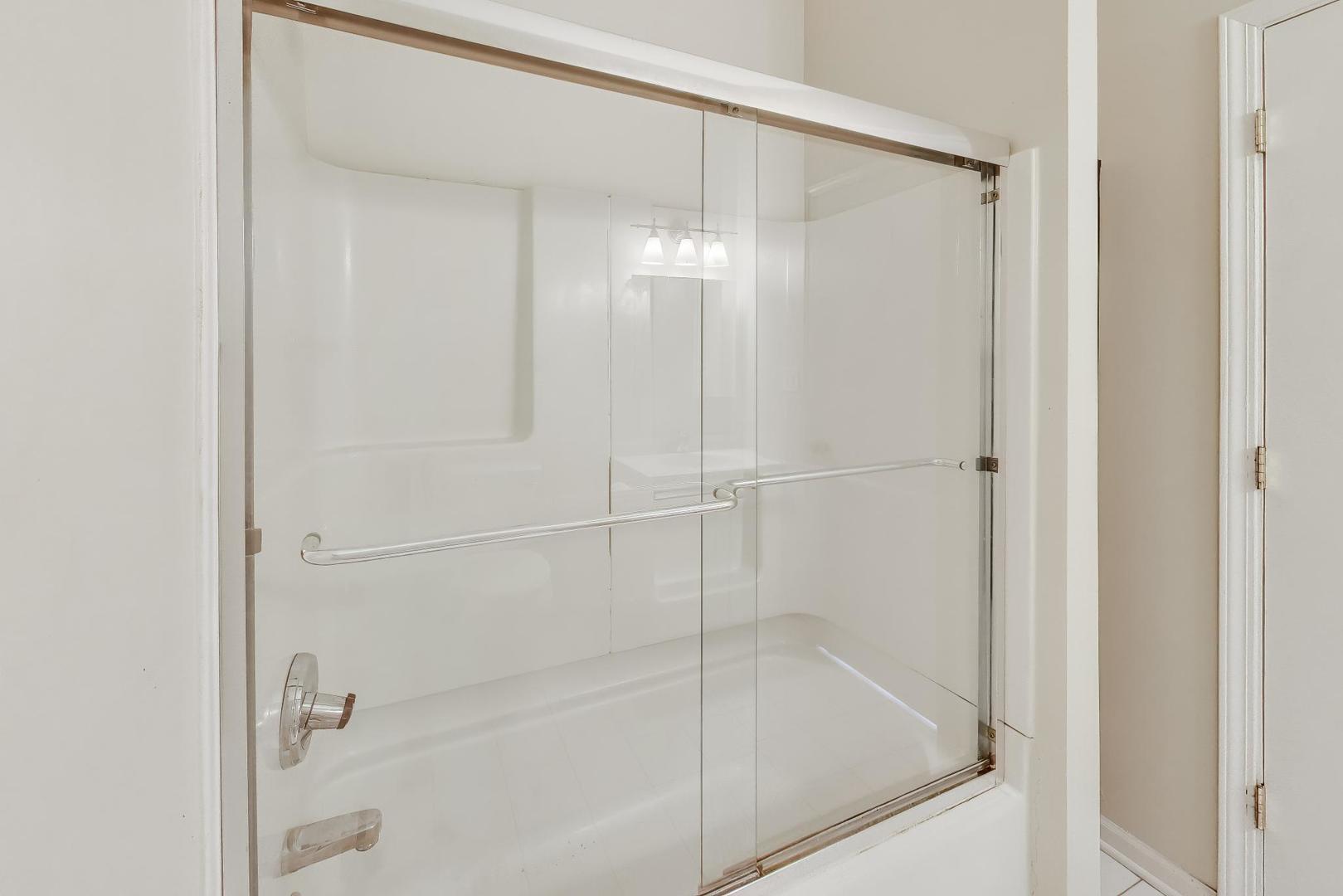 1481 West Irving Park Road, Unit 2B Chicago, IL 60613 - Photo 16 of 23