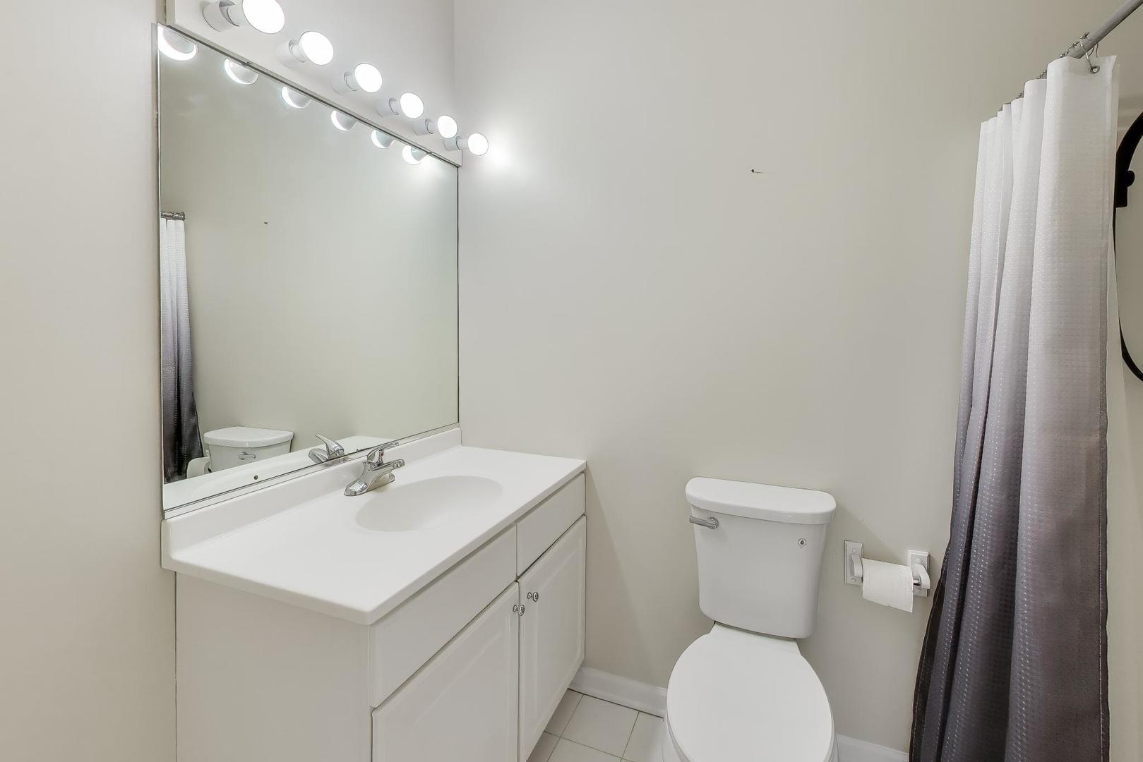 1481 West Irving Park Road, Unit 2B Chicago, IL 60613 - Photo 20 of 23