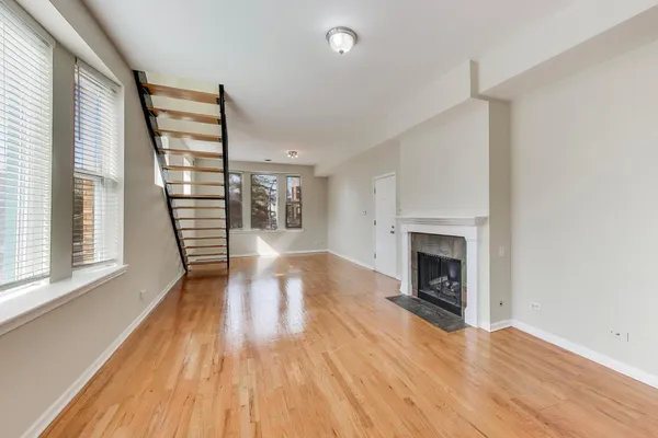 $2,750 | 1481 West Irving Park Road, Unit 2B, Chicago, IL 60613