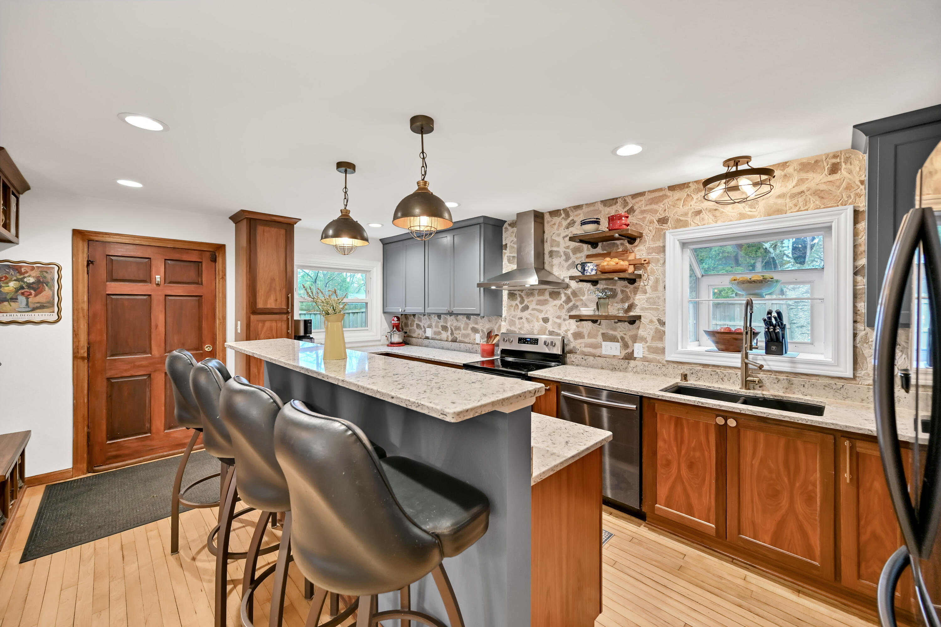 2500 West Hemlock Road Glendale, WI 53209 - Photo 2 of 46 Kitchen