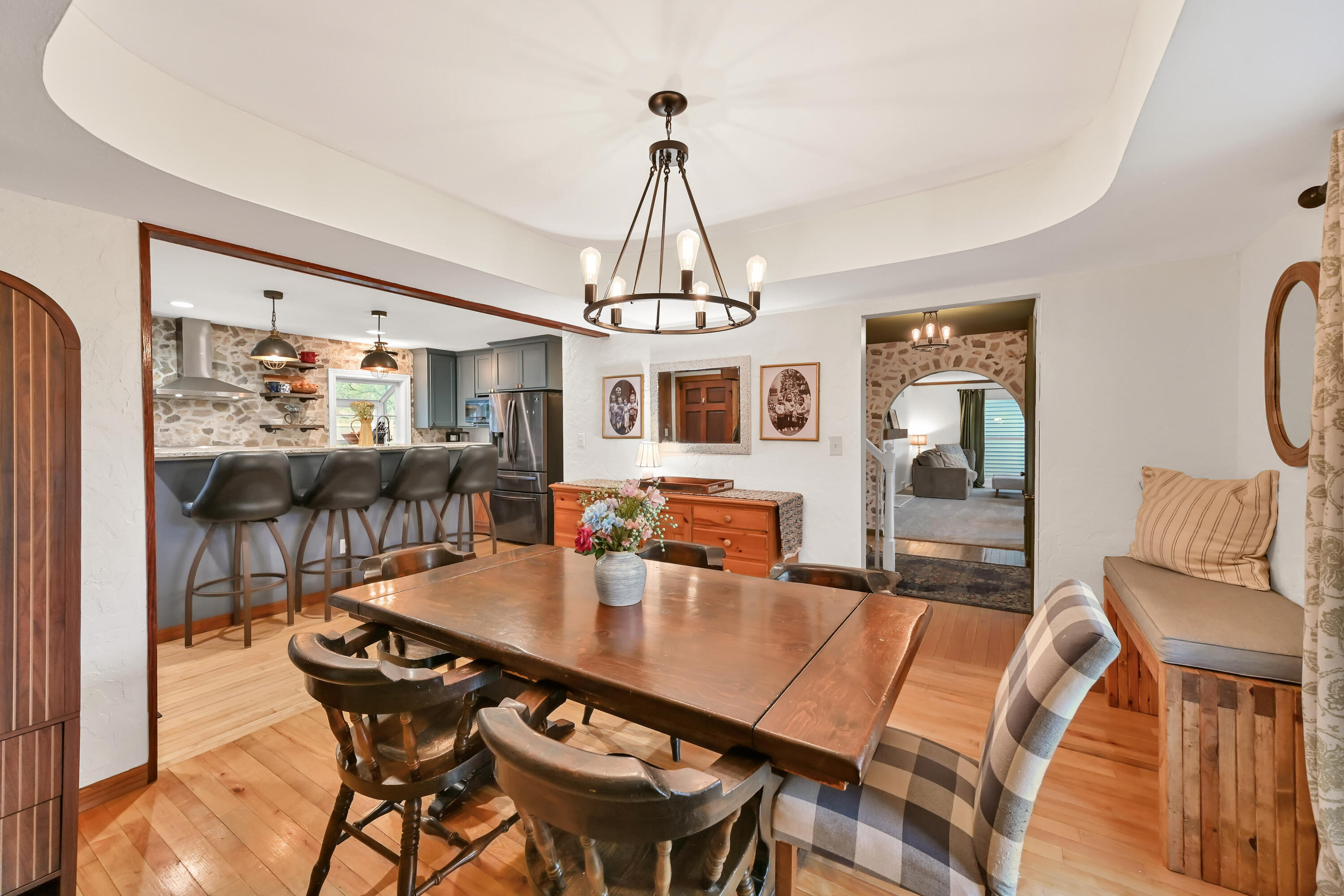 2500 West Hemlock Road Glendale, WI 53209 - Photo 7 of 46 Dining Room