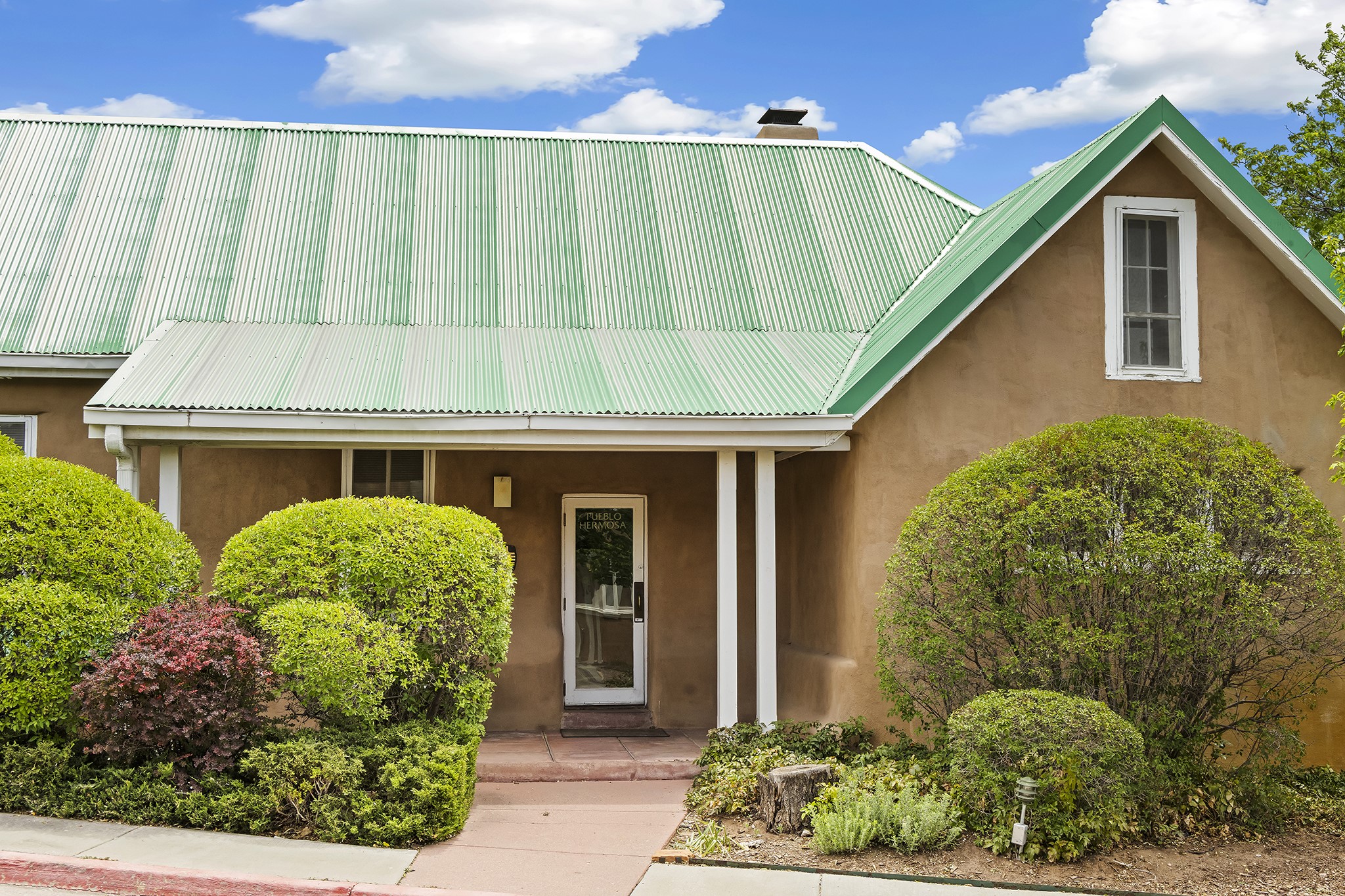 501 Rio Grande Avenue, Unit A7 Santa Fe, NM 87501 - Photo 26 of 28 Community clubhouse