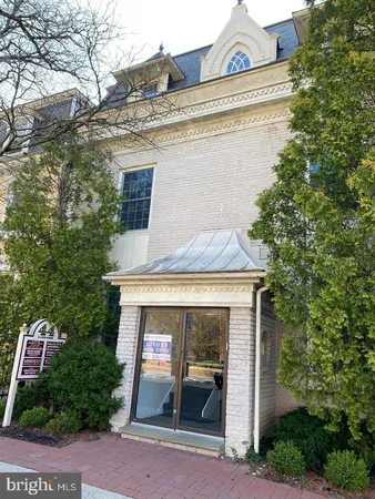 $1,750 | 44 East Court Street, Doylestown, PA 18901