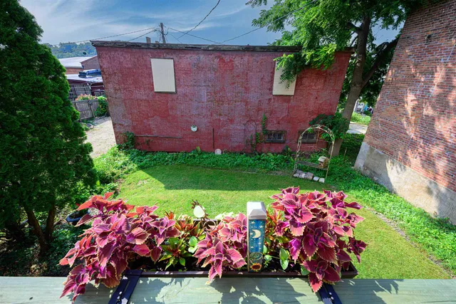 $248,000 | 115 North Bench Street, Galena, IL 61036