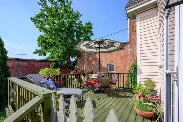 $248,000 | 115 North Bench Street, Galena, IL 61036