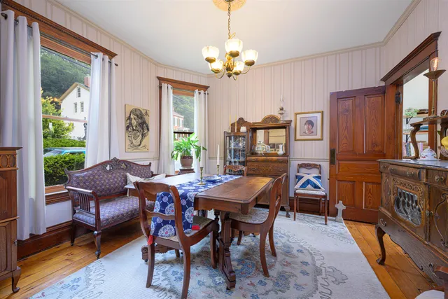 $248,000 | 115 North Bench Street, Galena, IL 61036