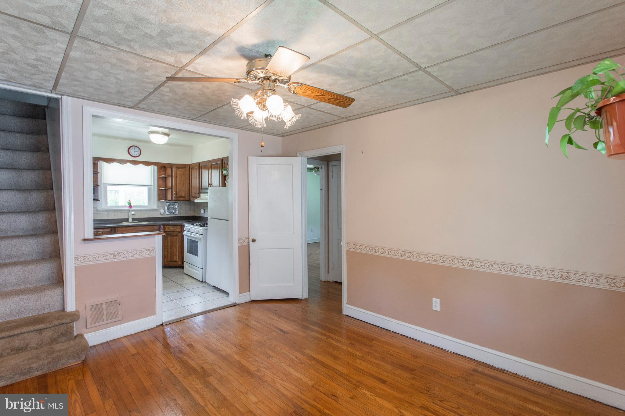 105 Willow Road Wallingford, PA 19086 - Photo 7 of 26 .Diningroom