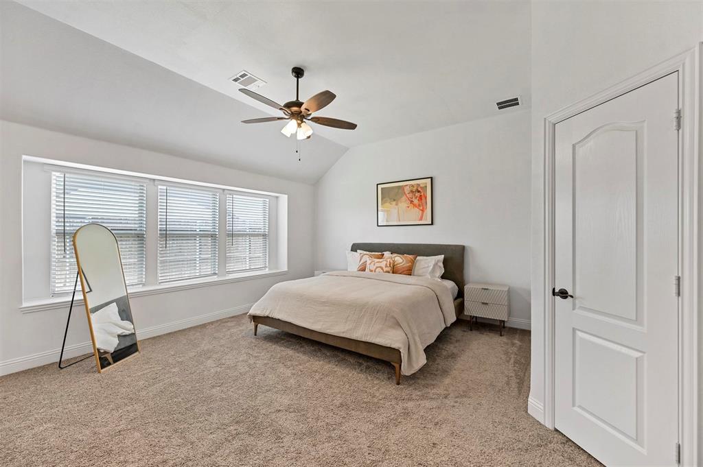 5018 Ridgeview Lane Midlothian, TX 76065 - Photo 13 of 28 Primary Bedroom Down