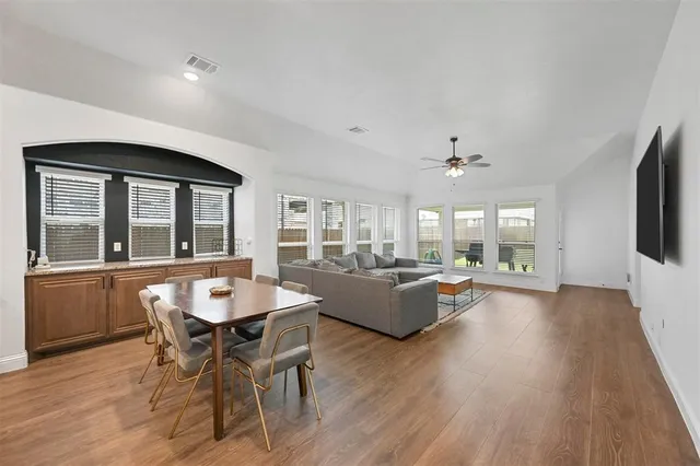 $3,400 | 5018 Ridgeview Lane, Midlothian, TX 76065