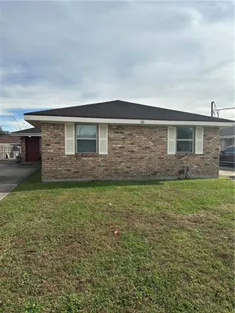 $1,000 | 115 K Street, Unit B, Belle Chasse, LA 70037