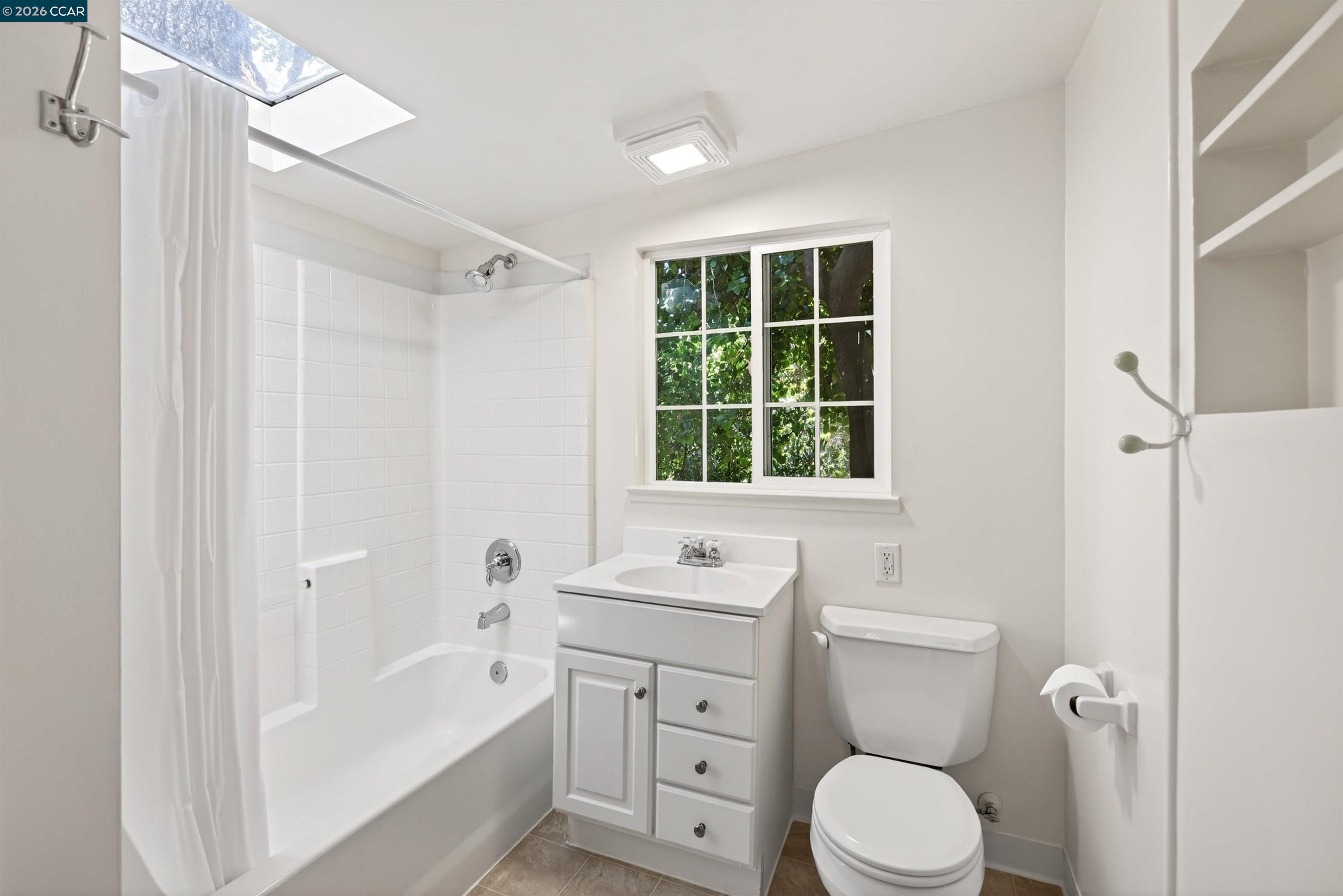 16 El Rincon Orinda, CA 94563 - Photo 19 of 22