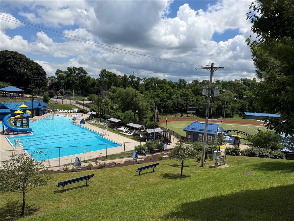505 Pointview Road Pittsburgh, PA 15227 - Photo 36 of 39 Brentwood Pool