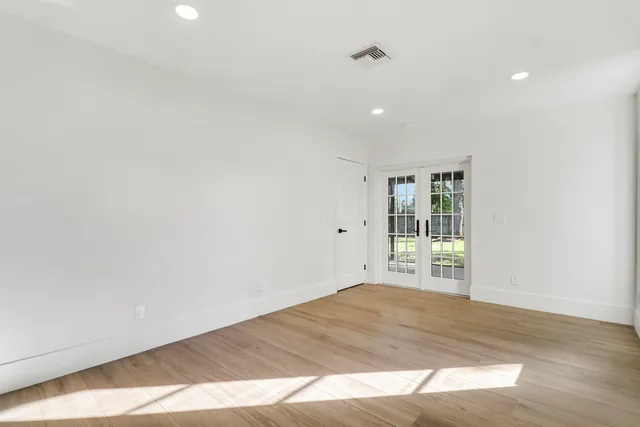 $4,500 | 1009 Alamanda Drive, North Palm Beach, FL 33408