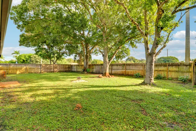 $4,500 | 1009 Alamanda Drive, North Palm Beach, FL 33408